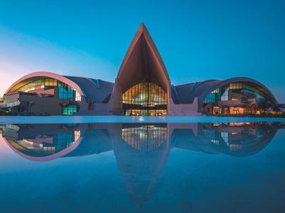 Erth Abu Dhabi (ex Armed Forces Officers Club) - Abu Dhabi, Verenigde Arabische Emiraten