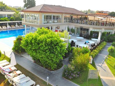Sun Club Side - Side