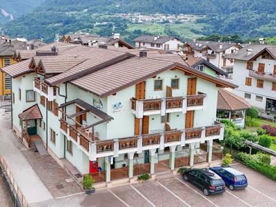 HC Hotel Garni - Rooms and Apartments - Cembra Lisignago