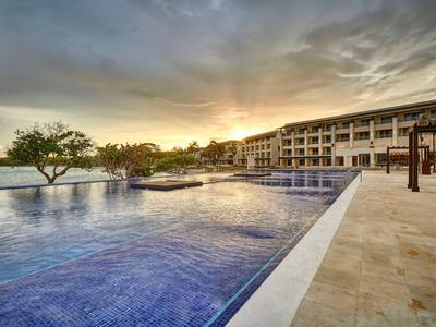 Royalton Negril Resort - Negril, Jamaica