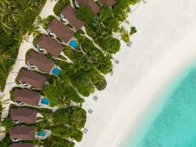 Avani+ Fares Maldives Resort - Fares Island, Malediven