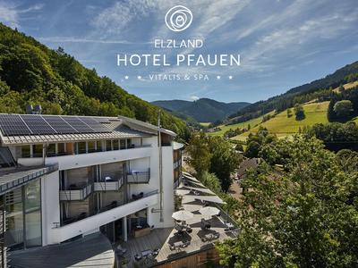 ElzLand Hotel Pfauen - Elzach, Duitsland