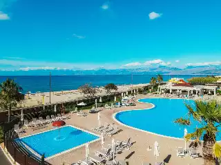 Almyros Beach Resort & Spa