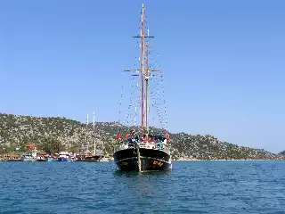 Blue Cruise & Linda Hotel (CR)