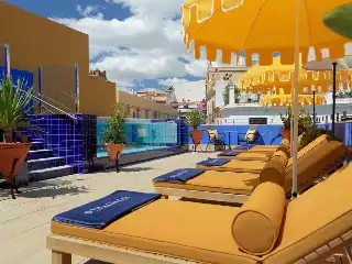 H10 Corregidor Boutique