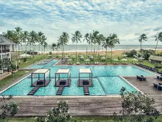 Suriya Resort Kammala