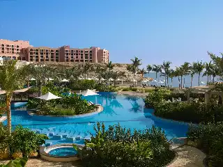 Shangri-La's Barr Al Jissah Resort & Spa Al Bandar